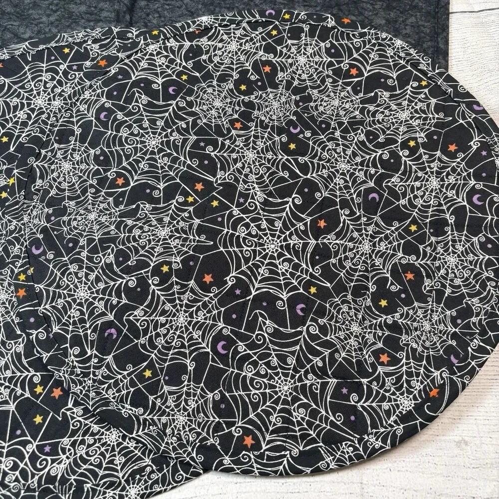 Hand Made Placemats Set of 7 HALLOWEEN Quilted Haunted Mansion Hocus Pocus Webs